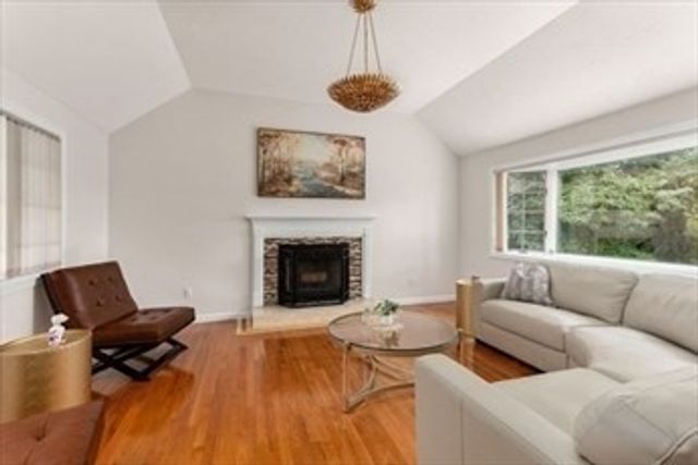 41 Lebeaux Dr 41, Shrewsbury, MA 01545