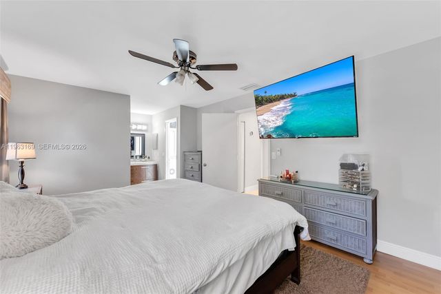 3802 NW 1st Pl, Deerfield Beach, FL 33442