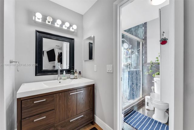 3802 NW 1st Pl, Deerfield Beach, FL 33442