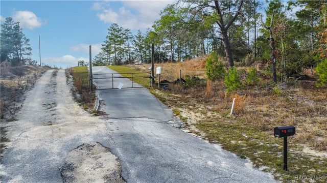 4521 W Gallagher Street, Citrus Springs, FL 34433