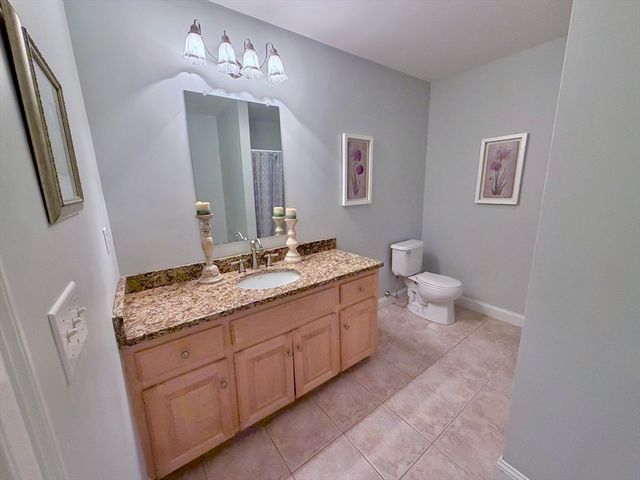 45 Meetinghouse Rd 45, Norfolk, MA 02056