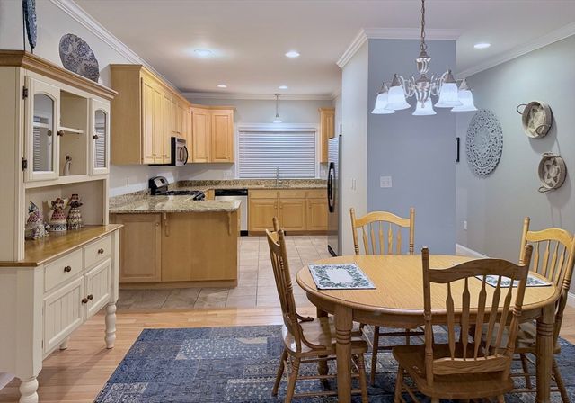 45 Meetinghouse Rd 45, Norfolk, MA 02056