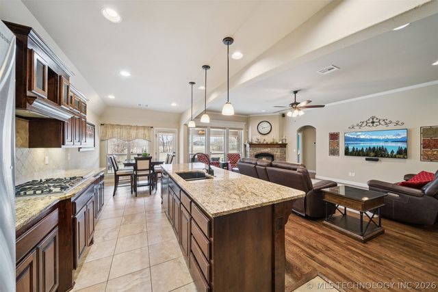 2651 N 17th Street, Broken Arrow, OK 74012