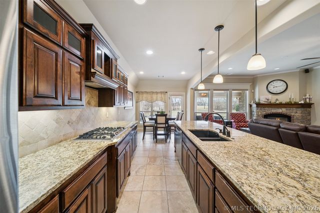 2651 N 17th Street, Broken Arrow, OK 74012