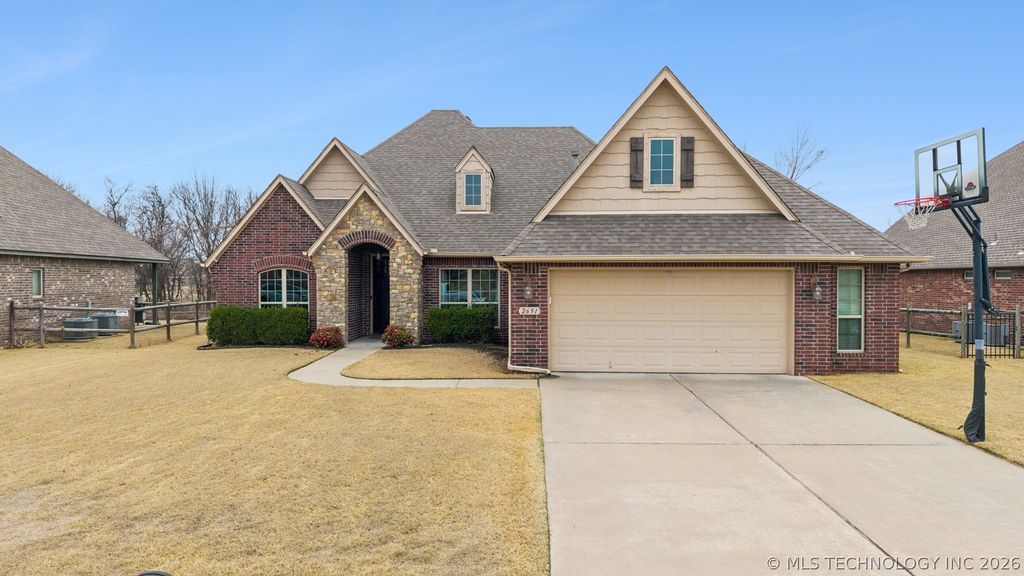 2651 N 17th Street, Broken Arrow, OK 74012