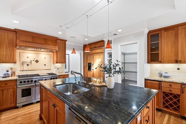 1452 La Crosse Drive, Sunnyvale, CA 94087