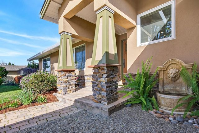1452 La Crosse Drive, Sunnyvale, CA 94087
