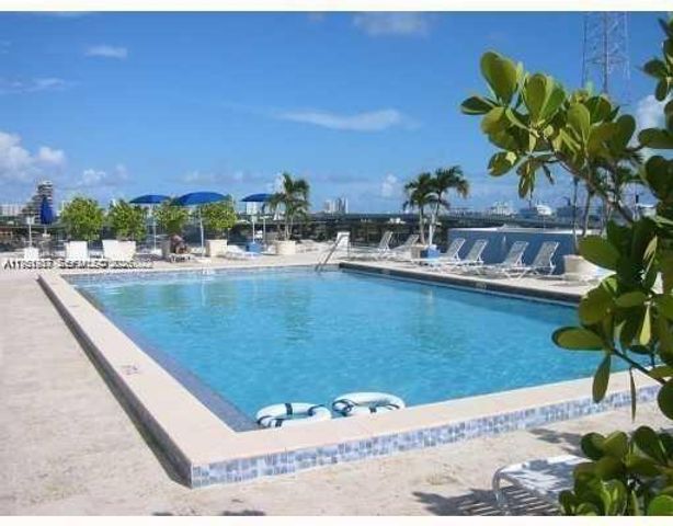 555 NE 15th St 10G, Miami, FL 33132