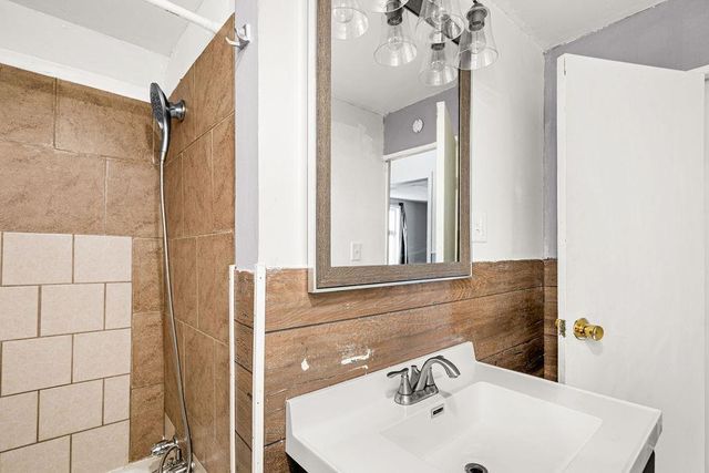 605 Weeks Avenue, Superior, WI 54880