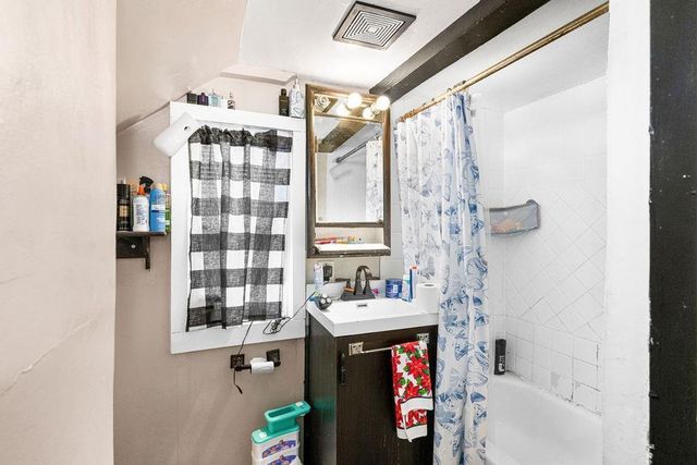 605 Weeks Avenue, Superior, WI 54880