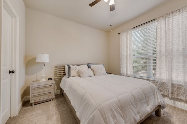 5007 Venecia Way, Grand Prairie, TX 75052