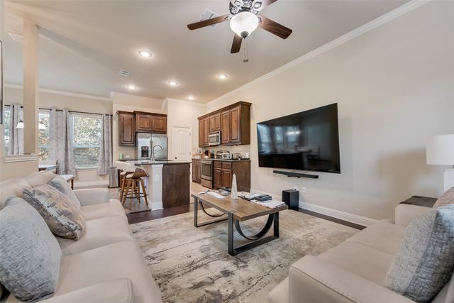 5007 Venecia Way, Grand Prairie, TX 75052