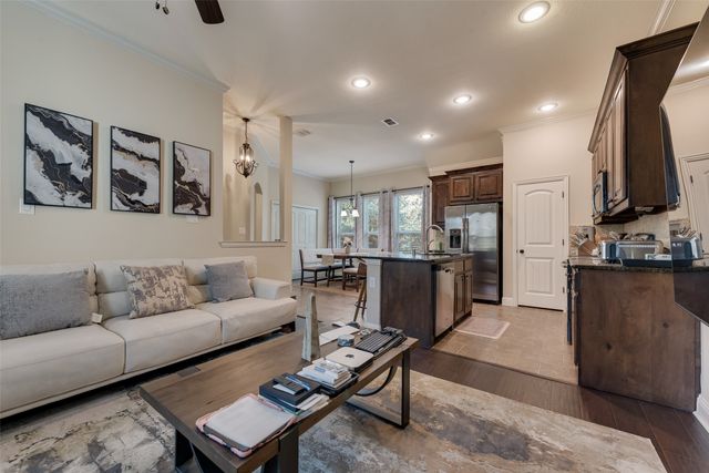 5007 Venecia Way, Grand Prairie, TX 75052