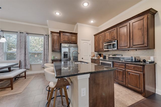 5007 Venecia Way, Grand Prairie, TX 75052