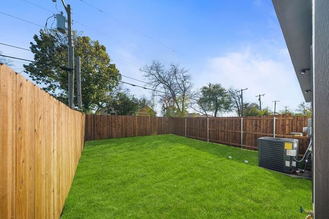1630 Bessie Street, Fort Worth, TX 76104