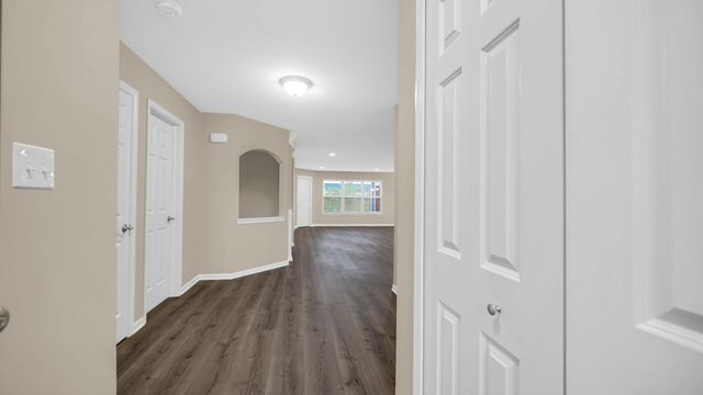 2956 Brisbane Drive, Valparaiso, IN 46385