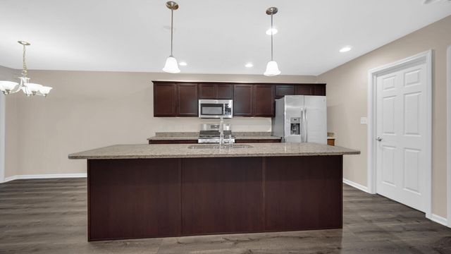 2956 Brisbane Drive, Valparaiso, IN 46385