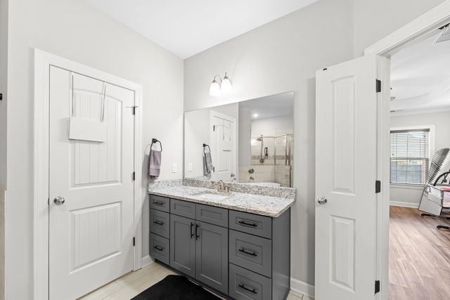 60 JAMES CV, Oakland, TN 38060