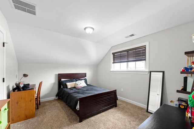 60 JAMES CV, Oakland, TN 38060