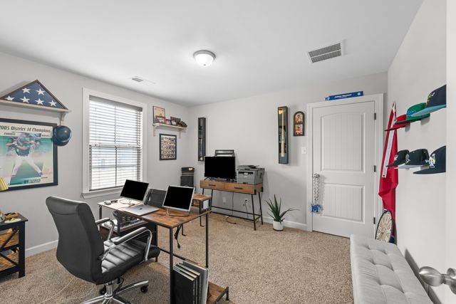 60 JAMES CV, Oakland, TN 38060