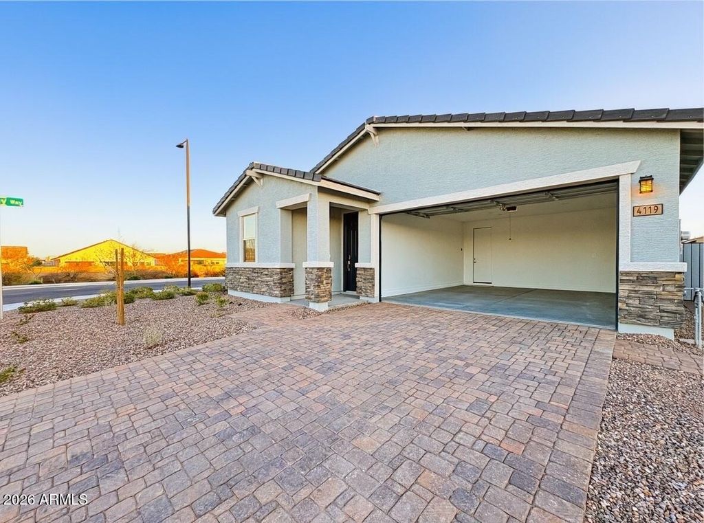 4119 W MONIKA Lane, San Tan Valley, AZ 85144