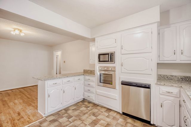 718 Devonshire Drive, Richardson, TX 75080