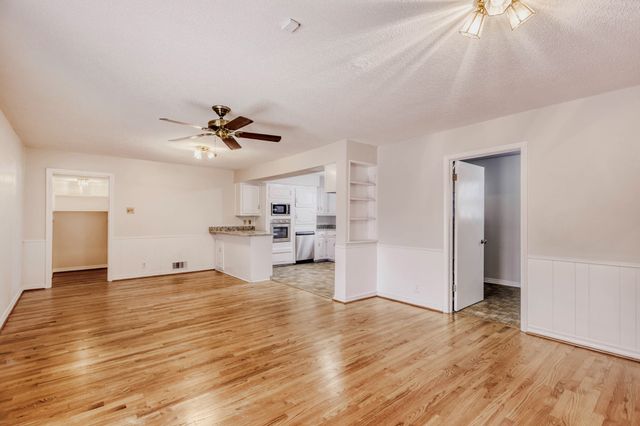 718 Devonshire Drive, Richardson, TX 75080