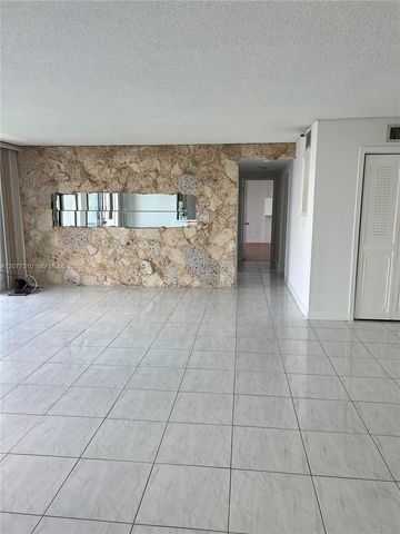 17500 N Bay Road S907, Sunny Isles Beach, FL 33160