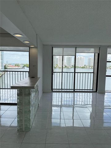17500 N Bay Road S907, Sunny Isles Beach, FL 33160