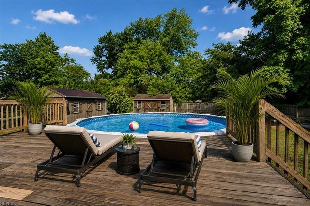 15 Rutledge RD, Newport News, VA 23601