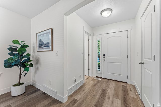 13247 S MEADOWSIDE DR, Herriman, UT 84096