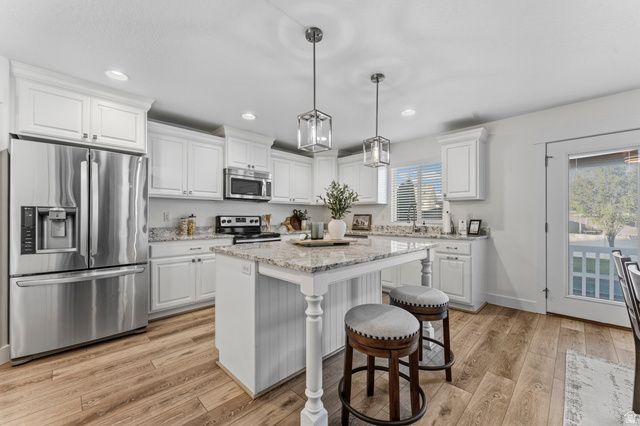 13247 S MEADOWSIDE DR, Herriman, UT 84096