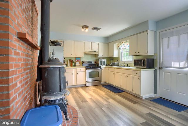 2351 ARMSTRONG VALLEY RD, Halifax, PA 17032