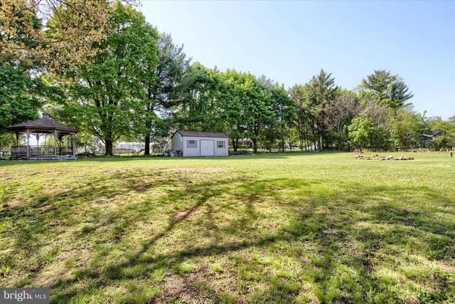2351 ARMSTRONG VALLEY RD, Halifax, PA 17032