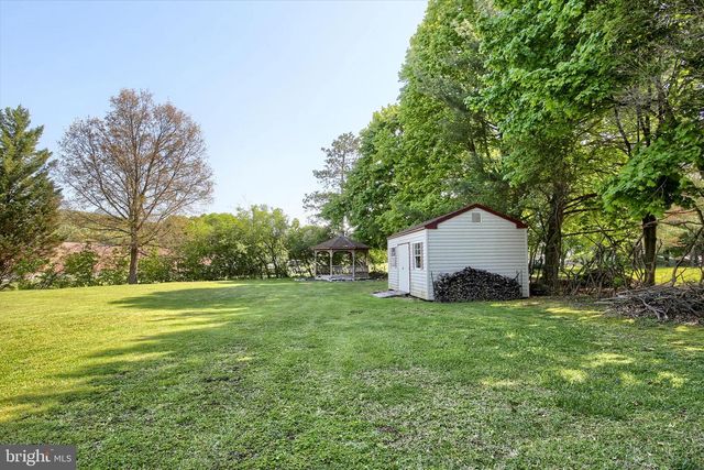 2351 ARMSTRONG VALLEY RD, Halifax, PA 17032