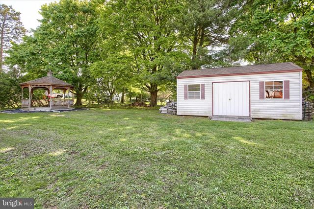 2351 ARMSTRONG VALLEY RD, Halifax, PA 17032