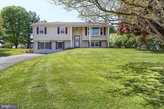 2351 ARMSTRONG VALLEY RD, Halifax, PA 17032