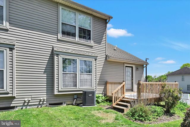 51 EAGLE DR, Ephrata, PA 17522