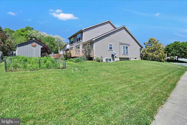 51 EAGLE DR, Ephrata, PA 17522