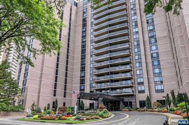1512 Palisade Avenue 16L, Fort Lee, NJ 07024