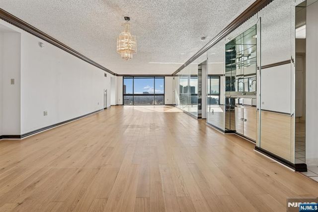 1512 Palisade Avenue 16L, Fort Lee, NJ 07024