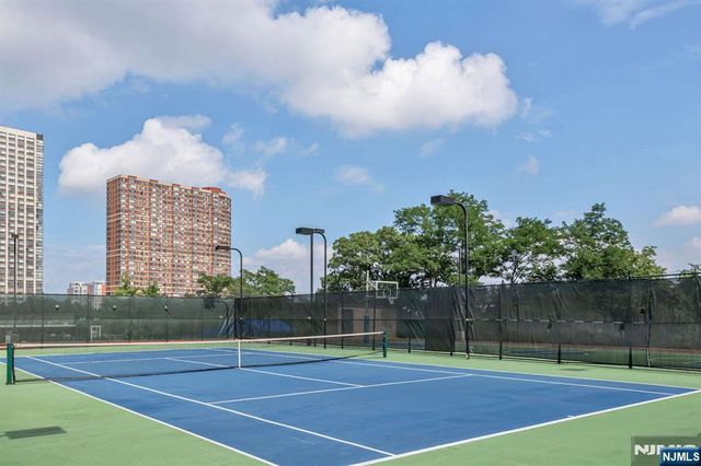 1512 Palisade Avenue 16L, Fort Lee, NJ 07024