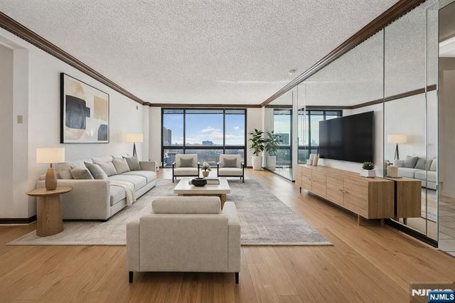 1512 Palisade Avenue 16L, Fort Lee, NJ 07024