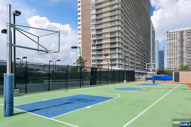 1512 Palisade Avenue 16L, Fort Lee, NJ 07024