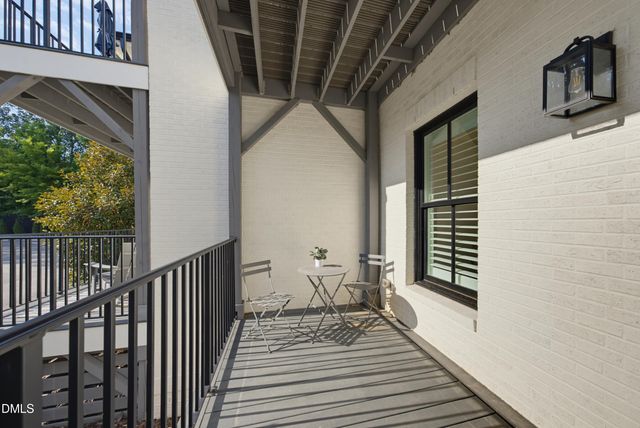 605 Smedes Place B, Raleigh, NC 27605