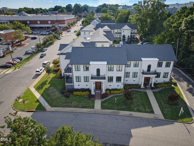 605 Smedes Place B, Raleigh, NC 27605