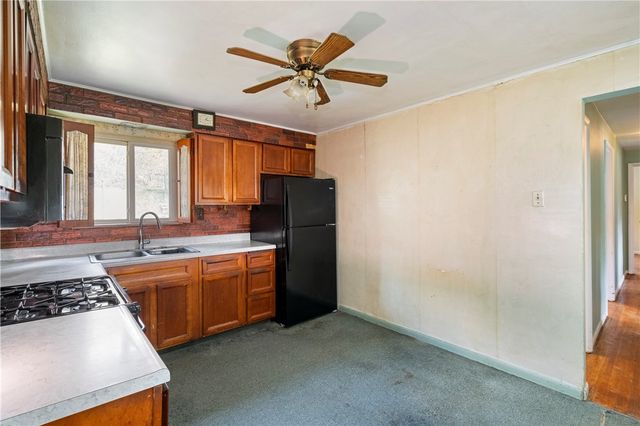 2321 Coulterville Rd, North Huntingdon, PA 15131