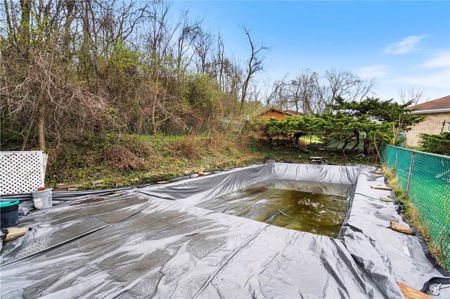 2321 Coulterville Rd, North Huntingdon, PA 15131