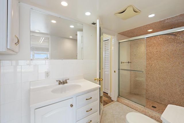 400 Wilma Circle 108, Riviera Beach, FL 33404