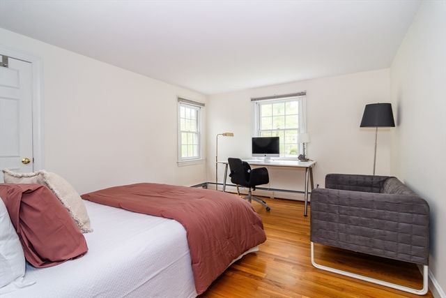 5 Wayland Hills Rd, Wayland, MA 01778